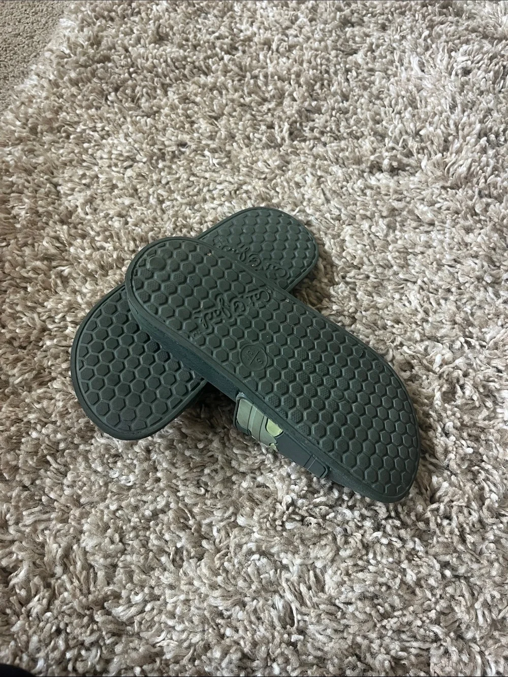 Cat & Jack Boys Green Camo Slide Sandals Size 13/1